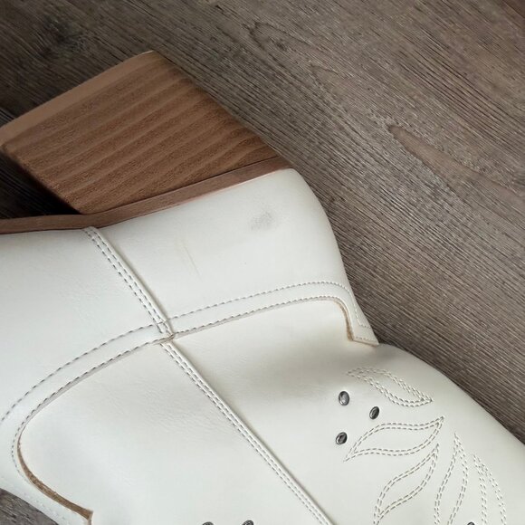 Womens Iris Studded Western Cowboy Boots - Universal Thread White 8.5 - Picture 7 of 7